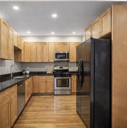 7 Chadwick Street Worcester, MA 01605 - Photo 5 of 40