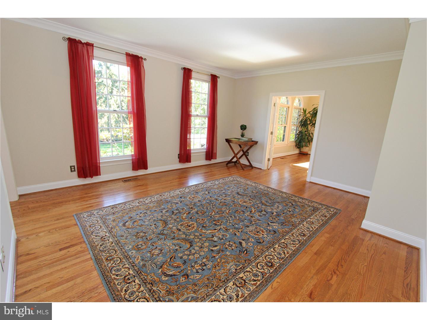 518 Sugartown Road Devon, PA 19333 - Photo 4 of 25
