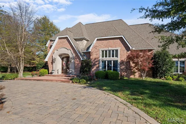 $599,900 | 328 Ann Drive, Charleston, MO 63834