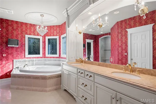 $599,900 | 328 Ann Drive, Charleston, MO 63834