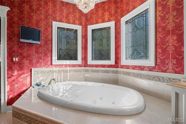 $599,900 | 328 Ann Drive, Charleston, MO 63834