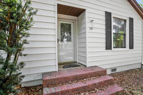 $190,000 | 119 Manchester Street, Pensacola, FL 32507