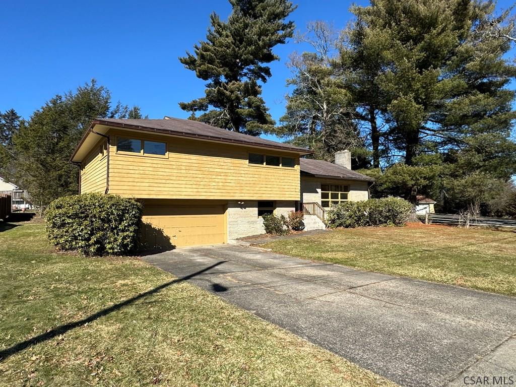 302 Resty Court Johnstown, PA 15905 - Photo 3 of 45 Gallery Image 3