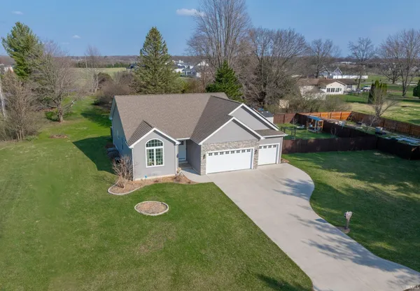 $430,000 | 2206 South Old Ditch Road, Warsaw, IN 46580