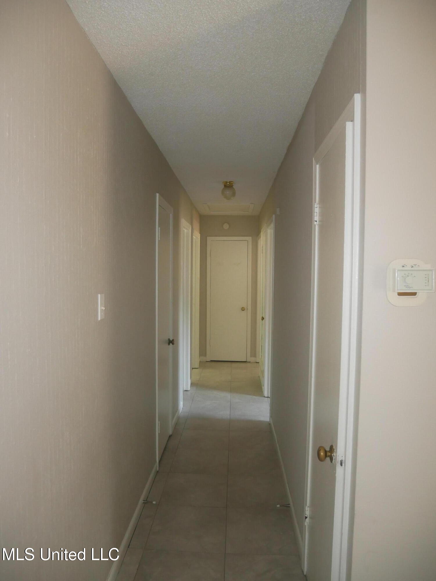 6705 Camelot Road Horn Lake, MS 38637 - Photo 9 of 12 P1120006