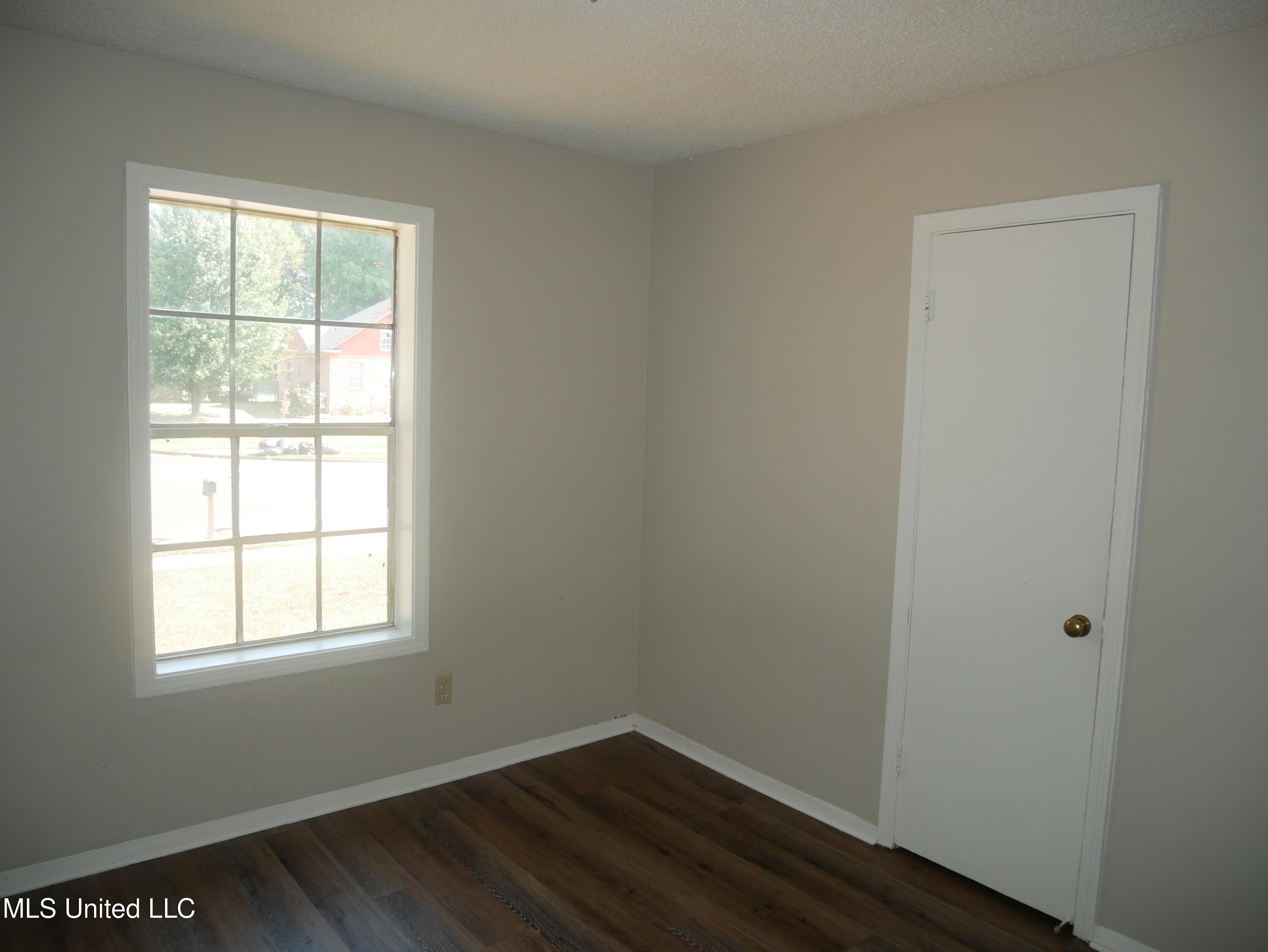 6705 Camelot Road Horn Lake, MS 38637 - Photo 10 of 12 P1120017