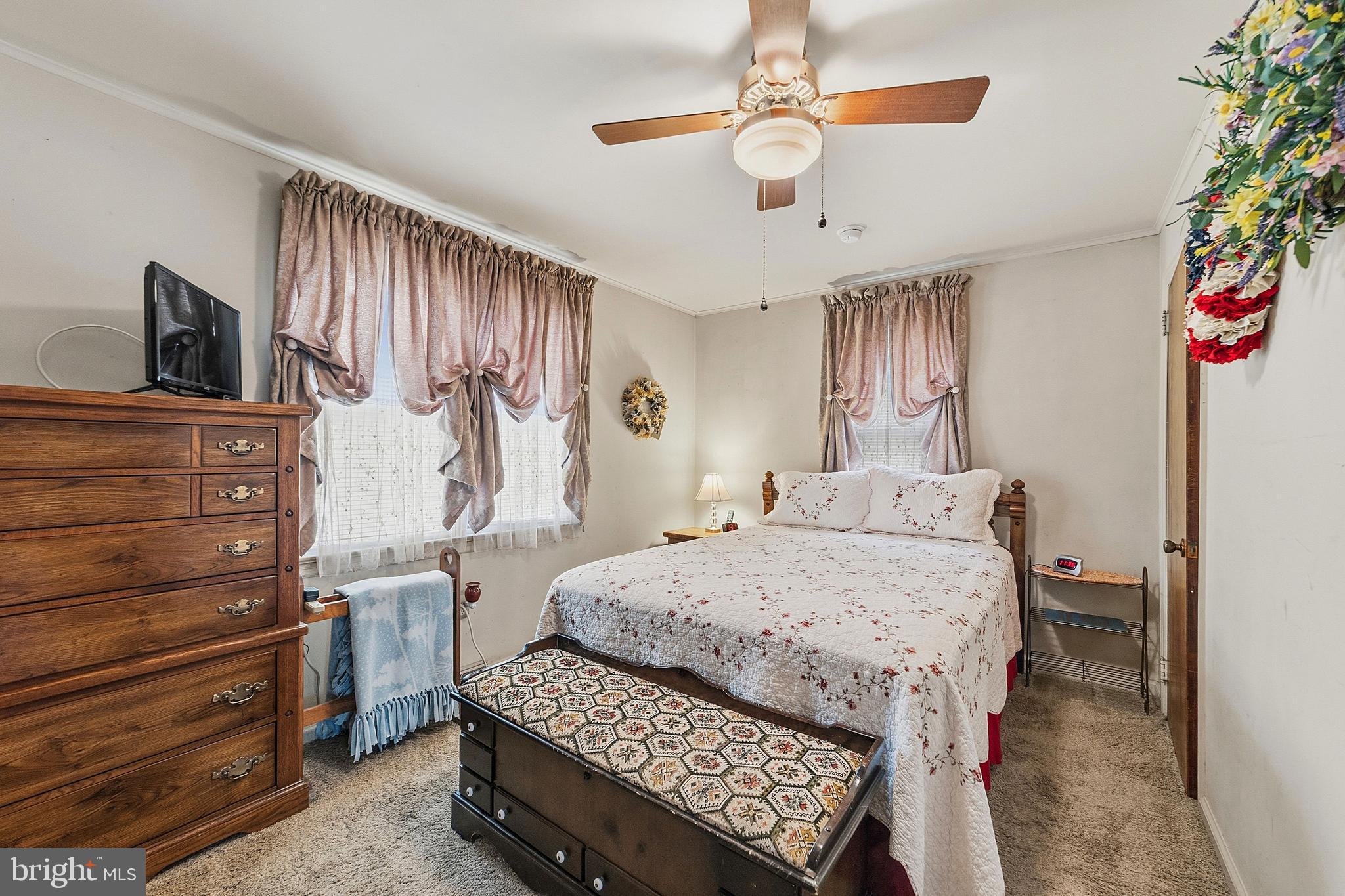 99 Grove Street Carneys Point, NJ 08069 - Photo 12 of 21 Gallery Image 12