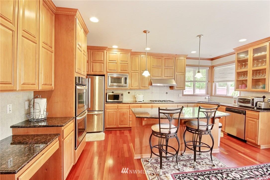 3931 214th Street Southeast Bothell, WA 98021 - Photo 9 of 25