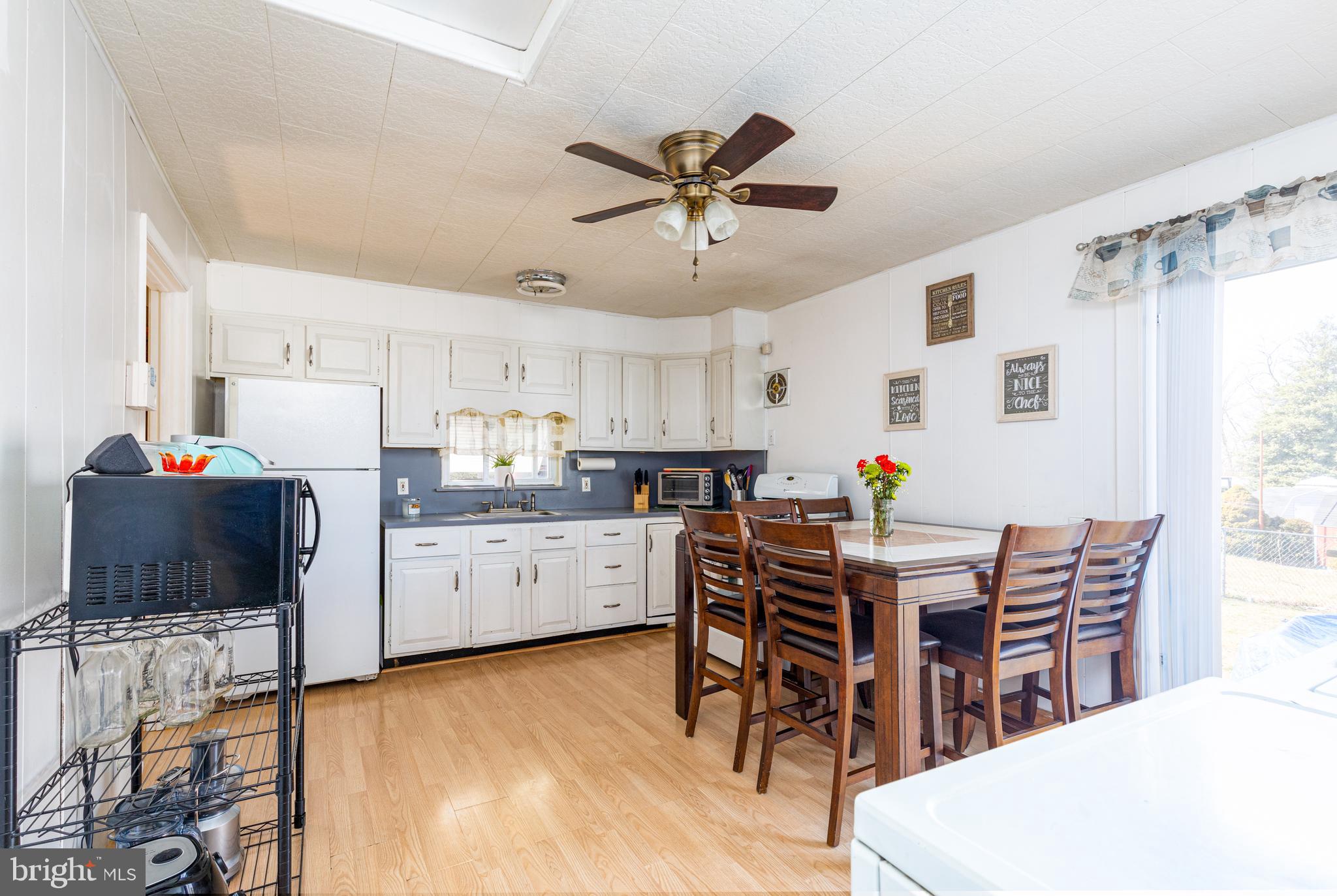 1865 Marshall Road Baltimore, MD 21222 - Photo 8 of 21 Kitchen/Dining