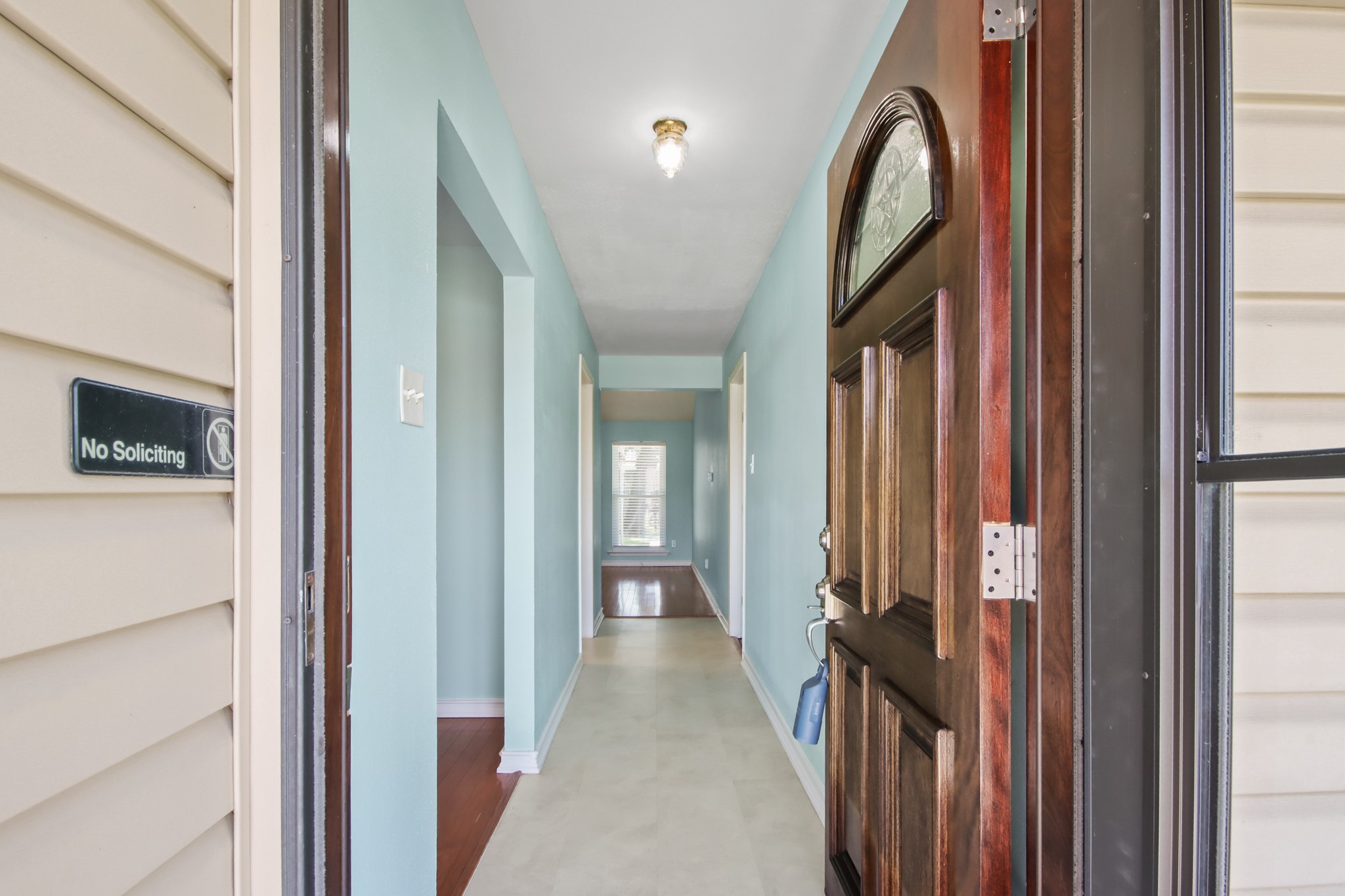 14923 Lofton Street Channelview, TX 77530 - Photo 3 of 25 a view of a livingroom from a corridor