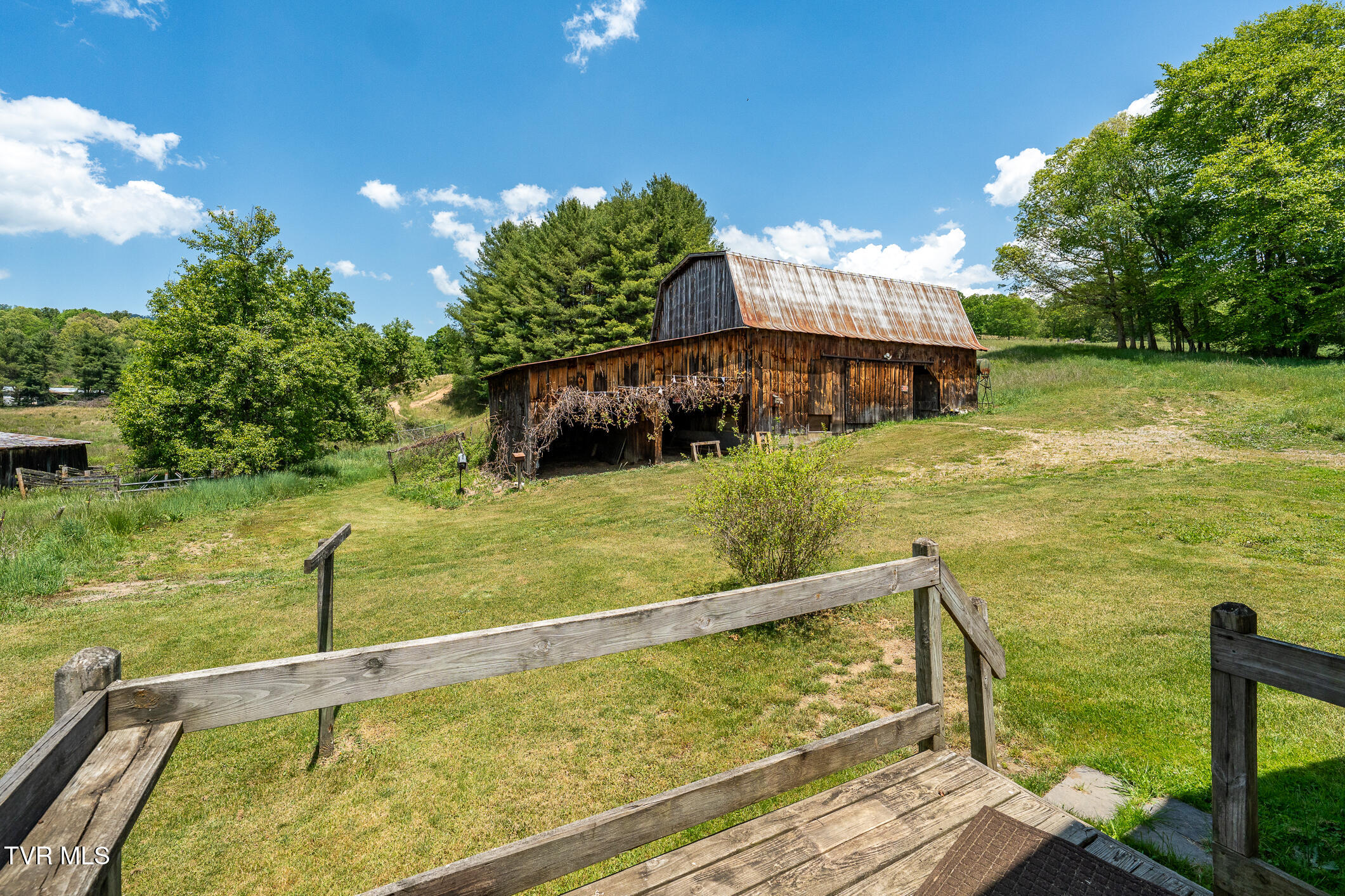 856 Shingletown Road Mountain City, TN 37683 - Photo 39 of 77 856 Shingletown Road (49 of 91)