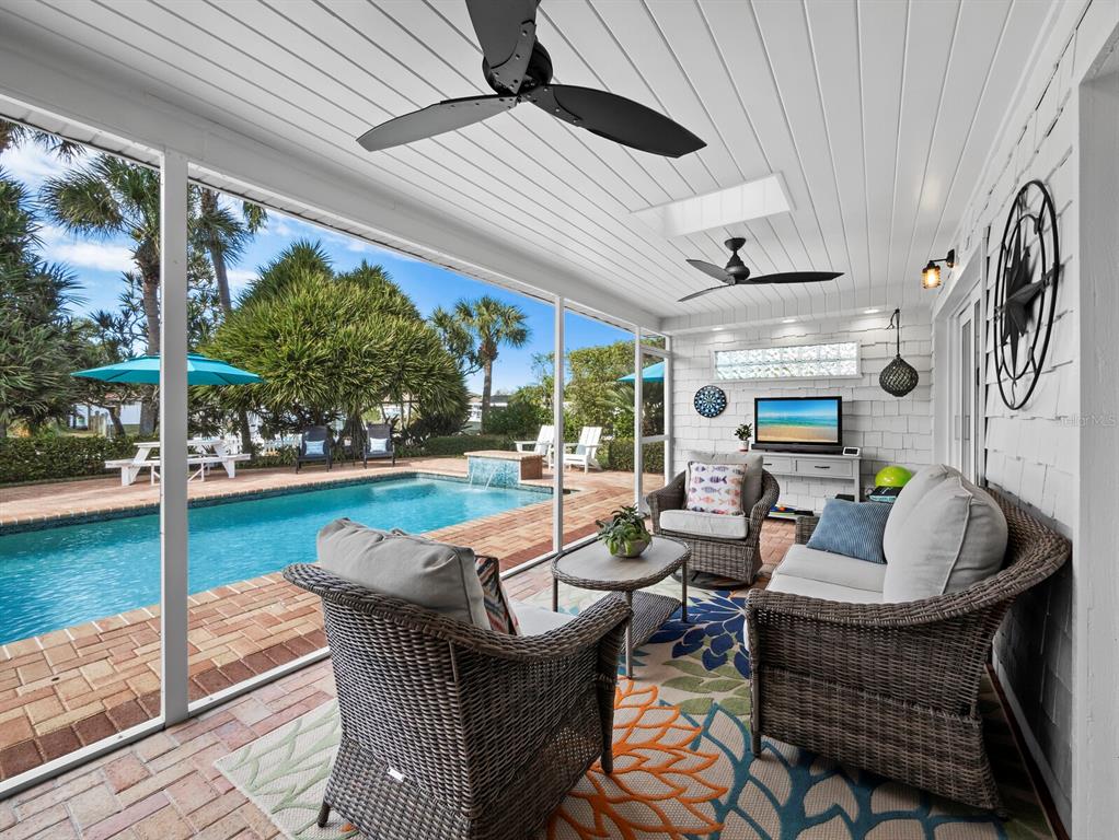 513 Outrigger Lane Longboat Key, FL 34228 - Photo 14 of 57