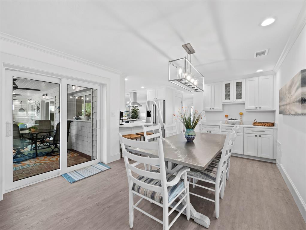 513 Outrigger Lane Longboat Key, FL 34228 - Photo 19 of 57