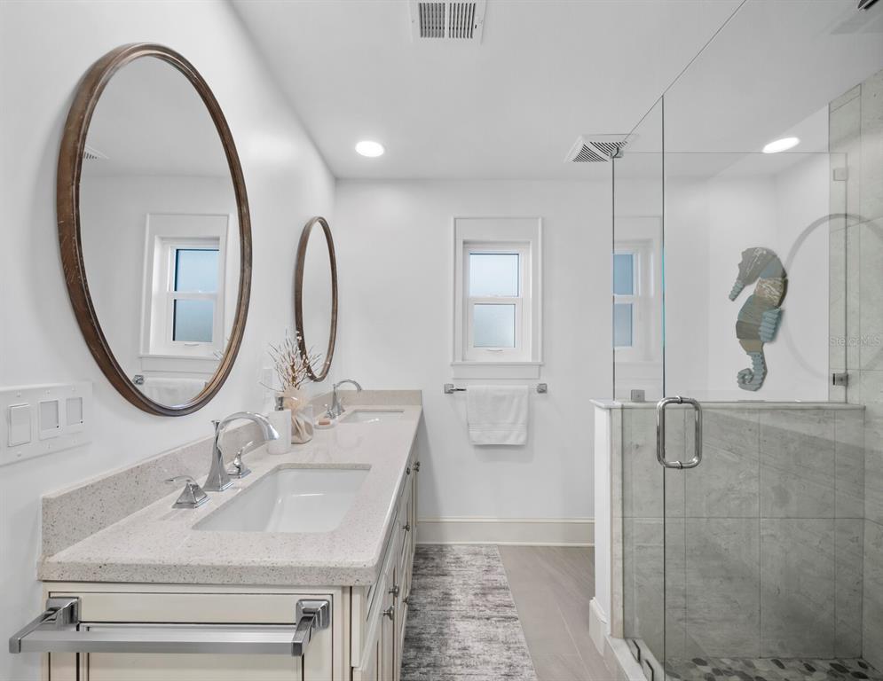 513 Outrigger Lane Longboat Key, FL 34228 - Photo 30 of 57