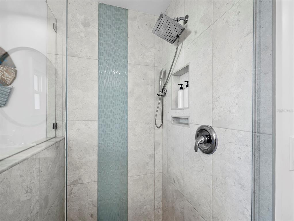 513 Outrigger Lane Longboat Key, FL 34228 - Photo 31 of 57