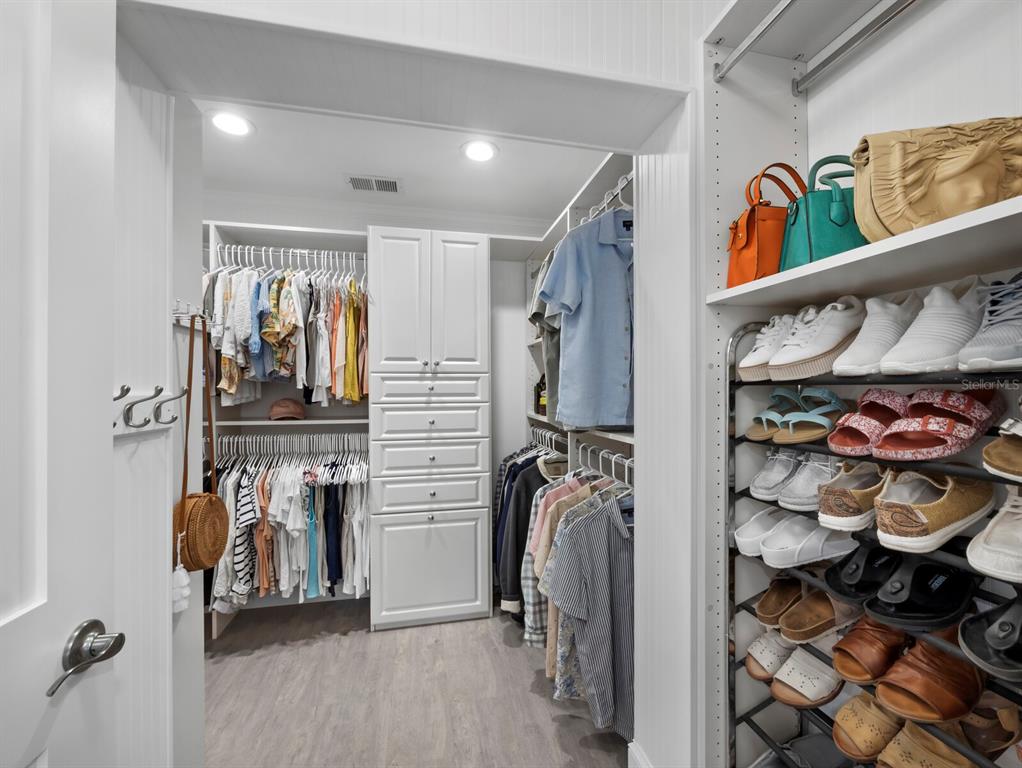 513 Outrigger Lane Longboat Key, FL 34228 - Photo 32 of 57