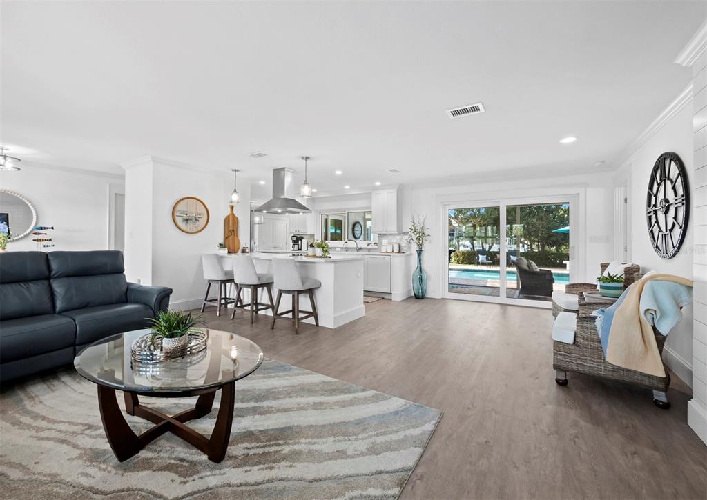 513 Outrigger Lane Longboat Key, FL 34228 - Photo 7 of 57