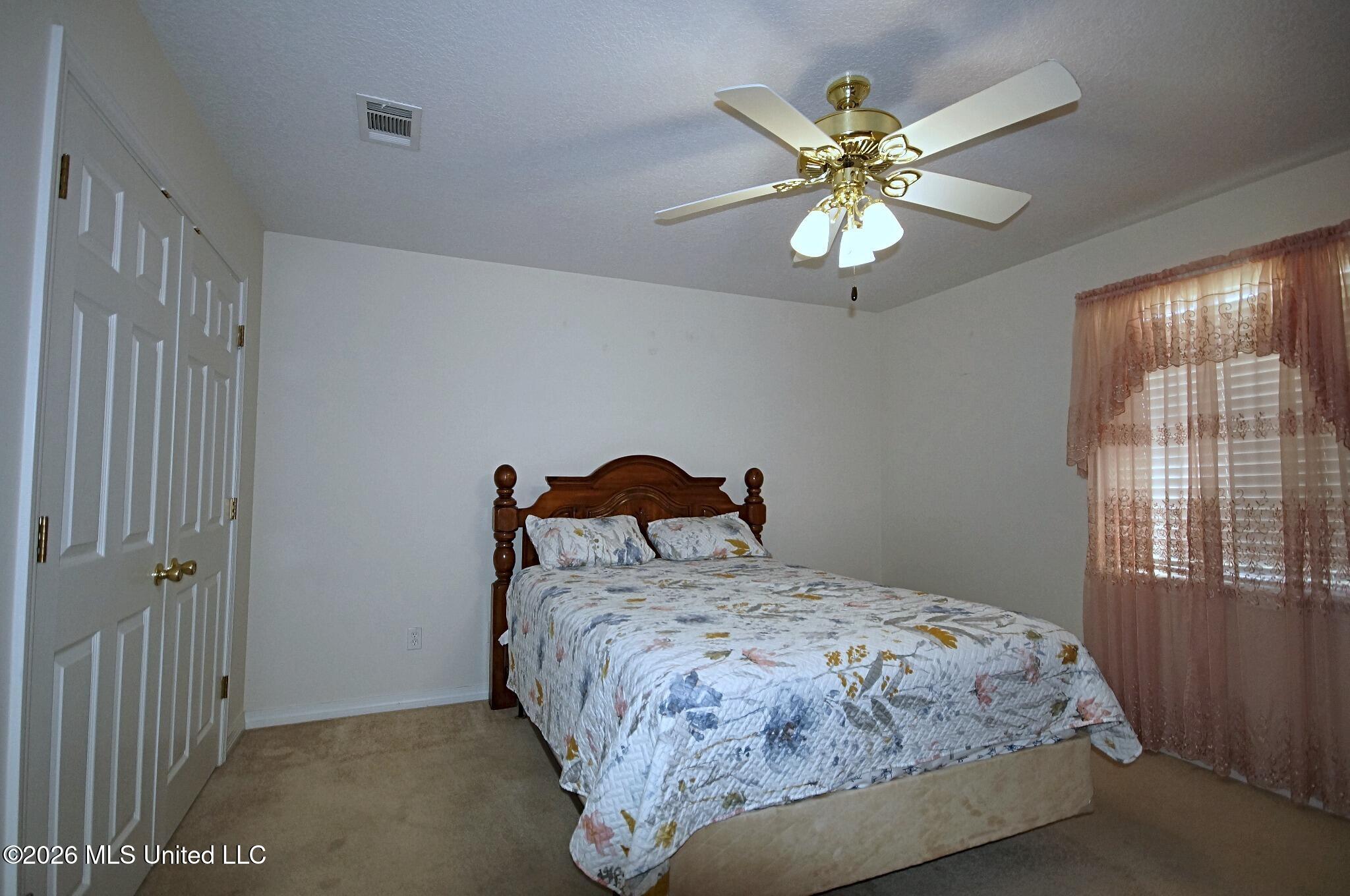 6008 St Martin Road Biloxi, MS 39532 - Photo 11 of 39 Primary Bedroom