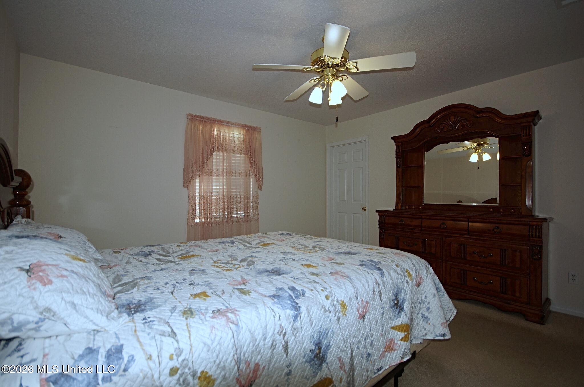 6008 St Martin Road Biloxi, MS 39532 - Photo 12 of 39 Primary Bedroom