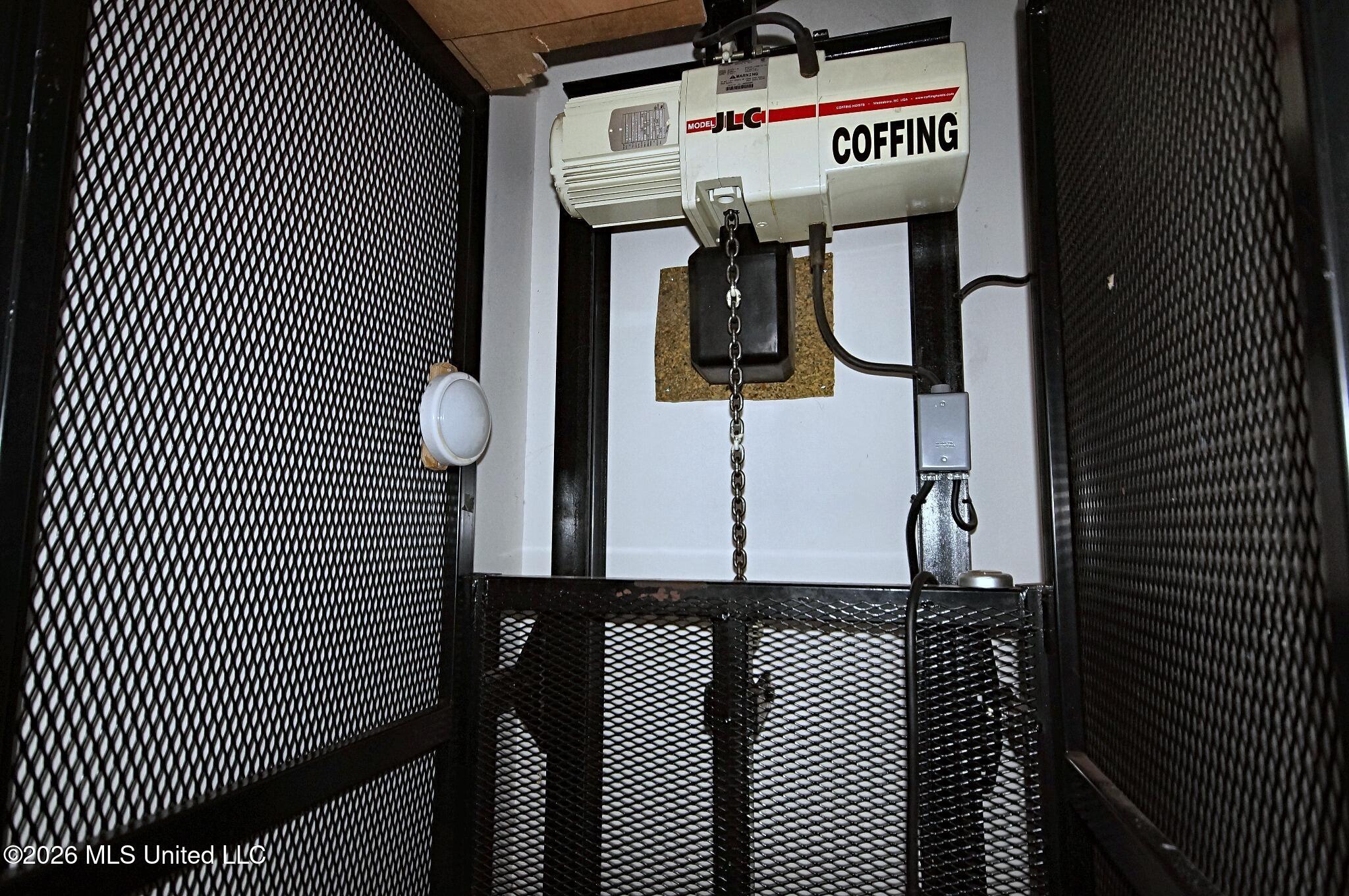 6008 St Martin Road Biloxi, MS 39532 - Photo 26 of 39 Elevator