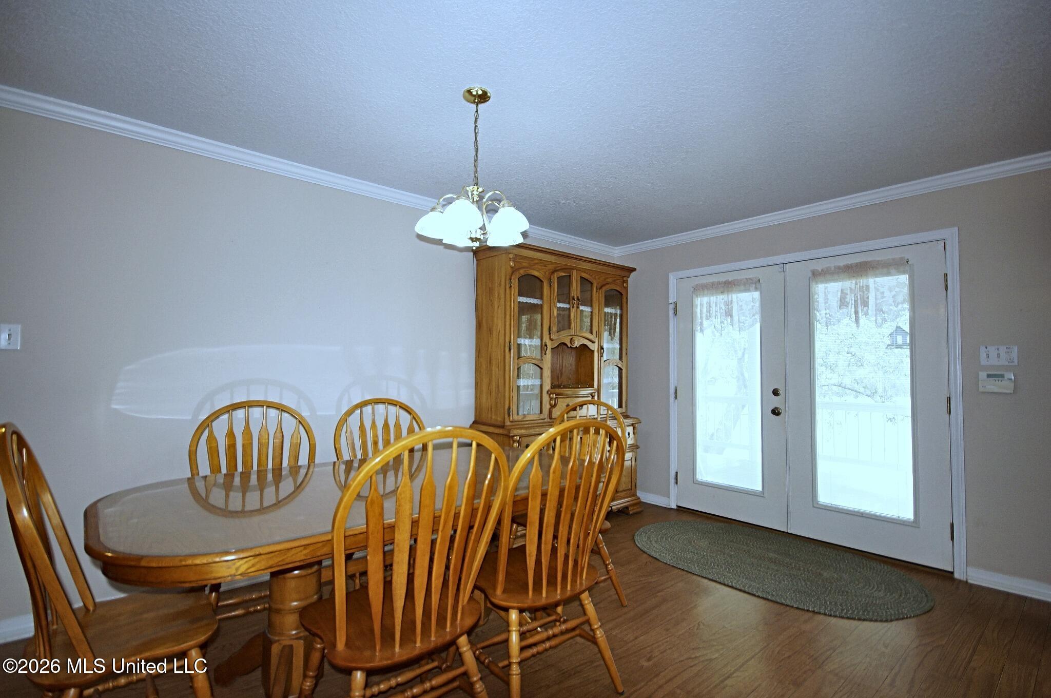 6008 St Martin Road Biloxi, MS 39532 - Photo 4 of 39 Dining