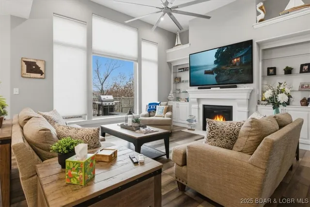 $710,000 | 94 Bella Terra Court, Sunrise Beach, MO 65079