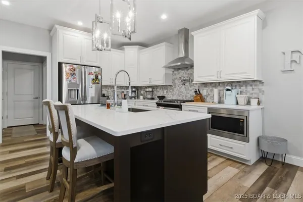 $710,000 | 94 Bella Terra Court, Sunrise Beach, MO 65079