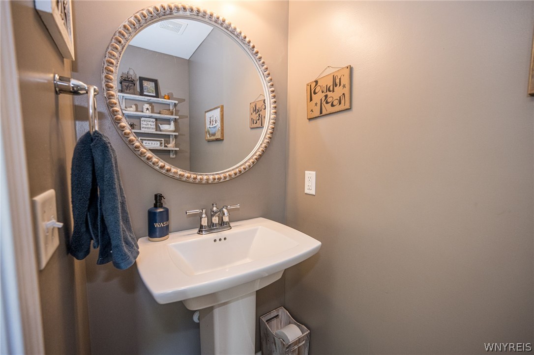 2364 Walker Road Darien, NY 14005 - Photo 18 of 46