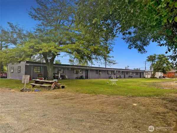 $475,000 | 616 Columbia Avenue, Bridgeport, WA 98813