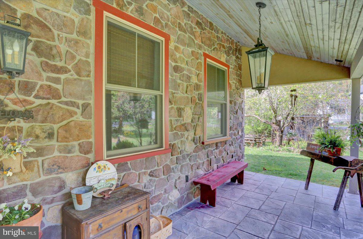 448 Weaver Road Morgantown, PA 19543 - Photo 16 of 58 Gallery Image 16