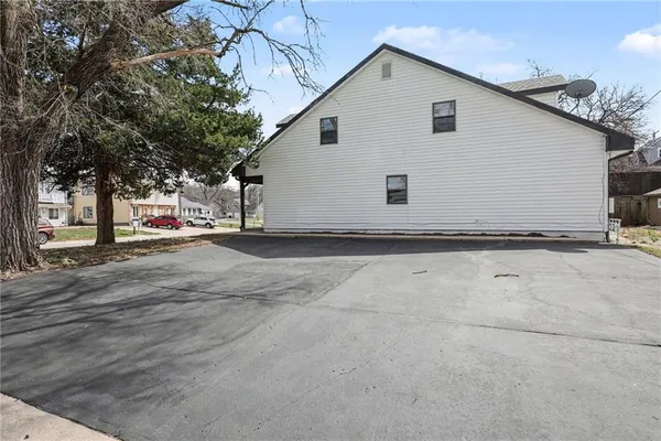 $229,000 | 106 C Smith Street, Smithville, MO 64089