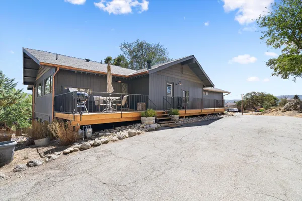 $599,900 | 24400 Willow Pass Drive, Tehachapi, CA 93561