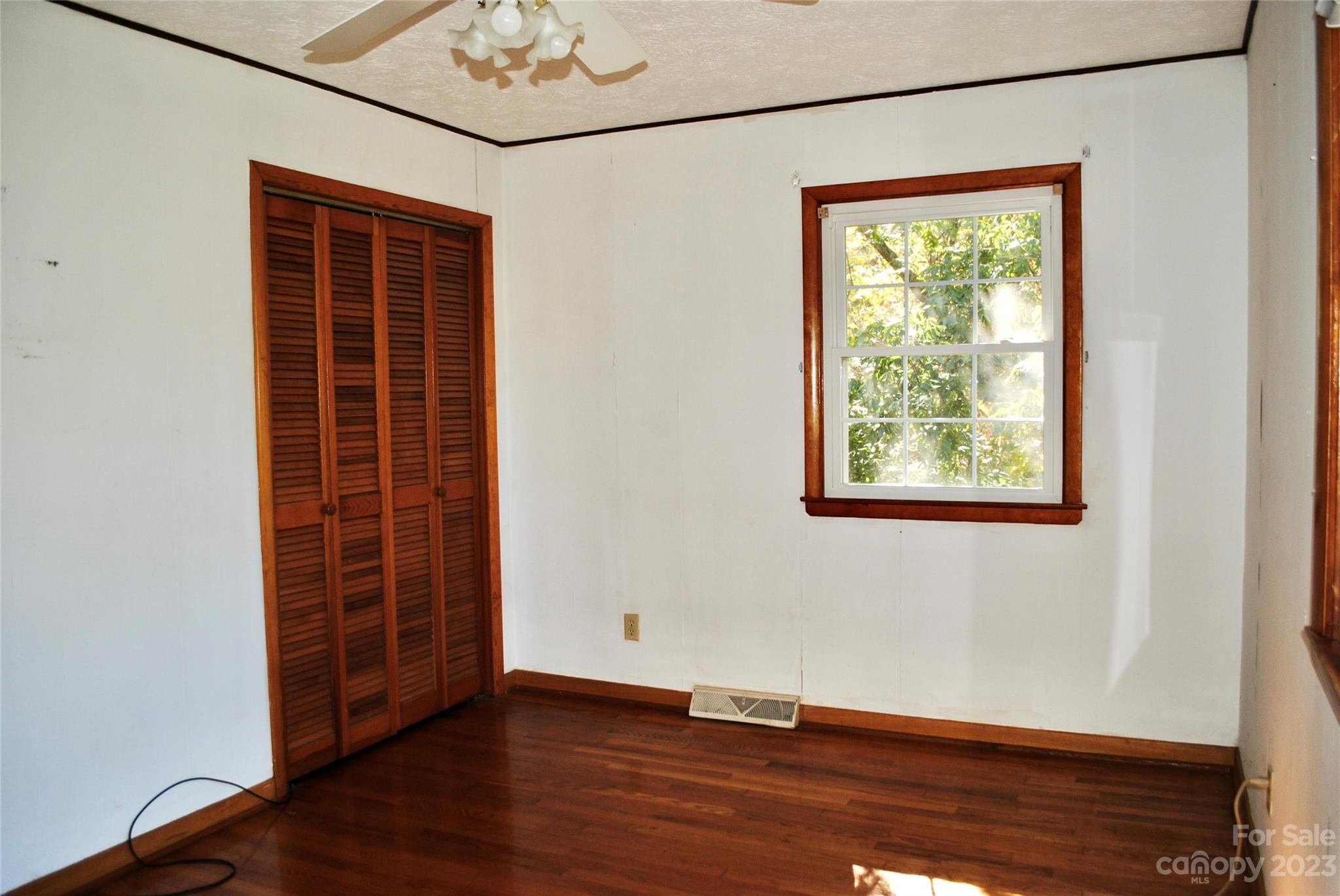 164 Bennett Road Candler, NC 28715 - Photo 14 of 43 Gallery Image 14