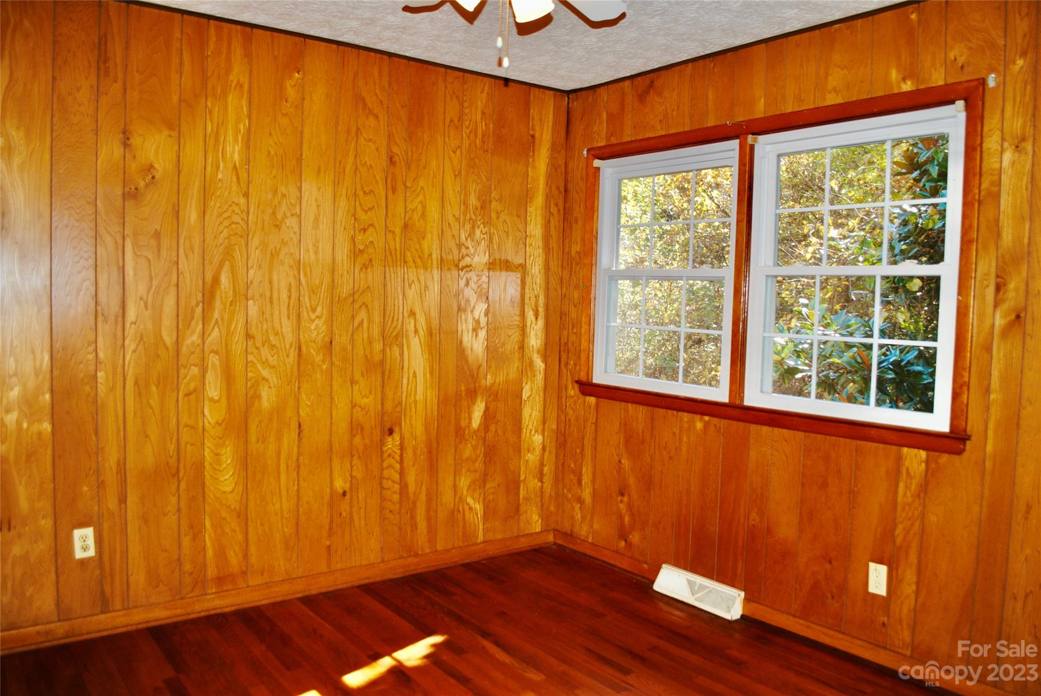 164 Bennett Road Candler, NC 28715 - Photo 20 of 43 Gallery Image 20