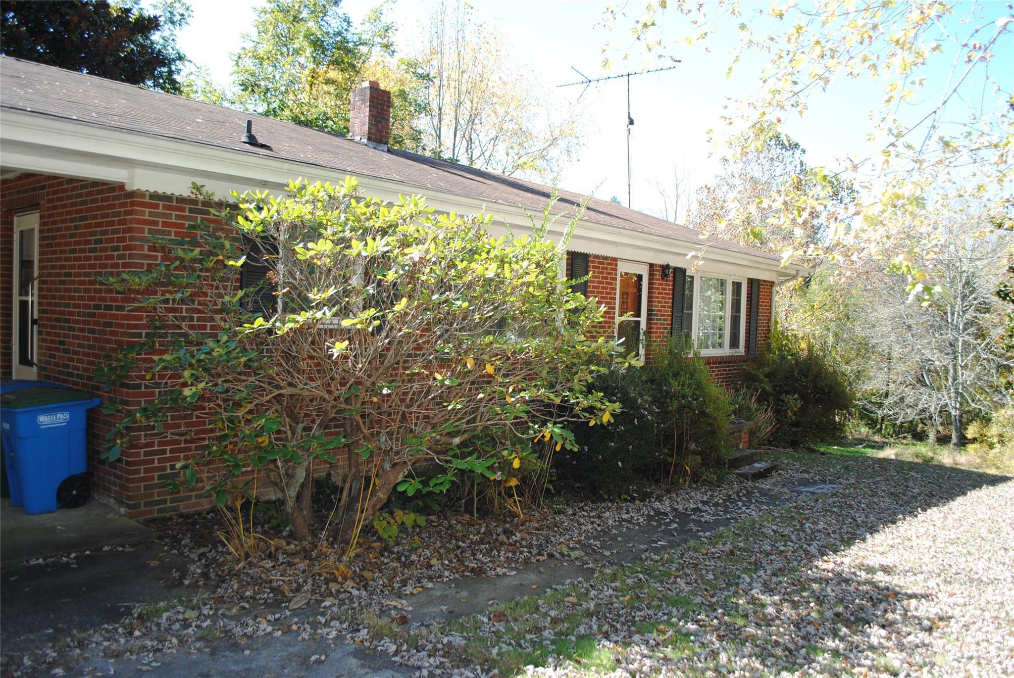 164 Bennett Road Candler, NC 28715 - Photo 29 of 43 Gallery Image 29