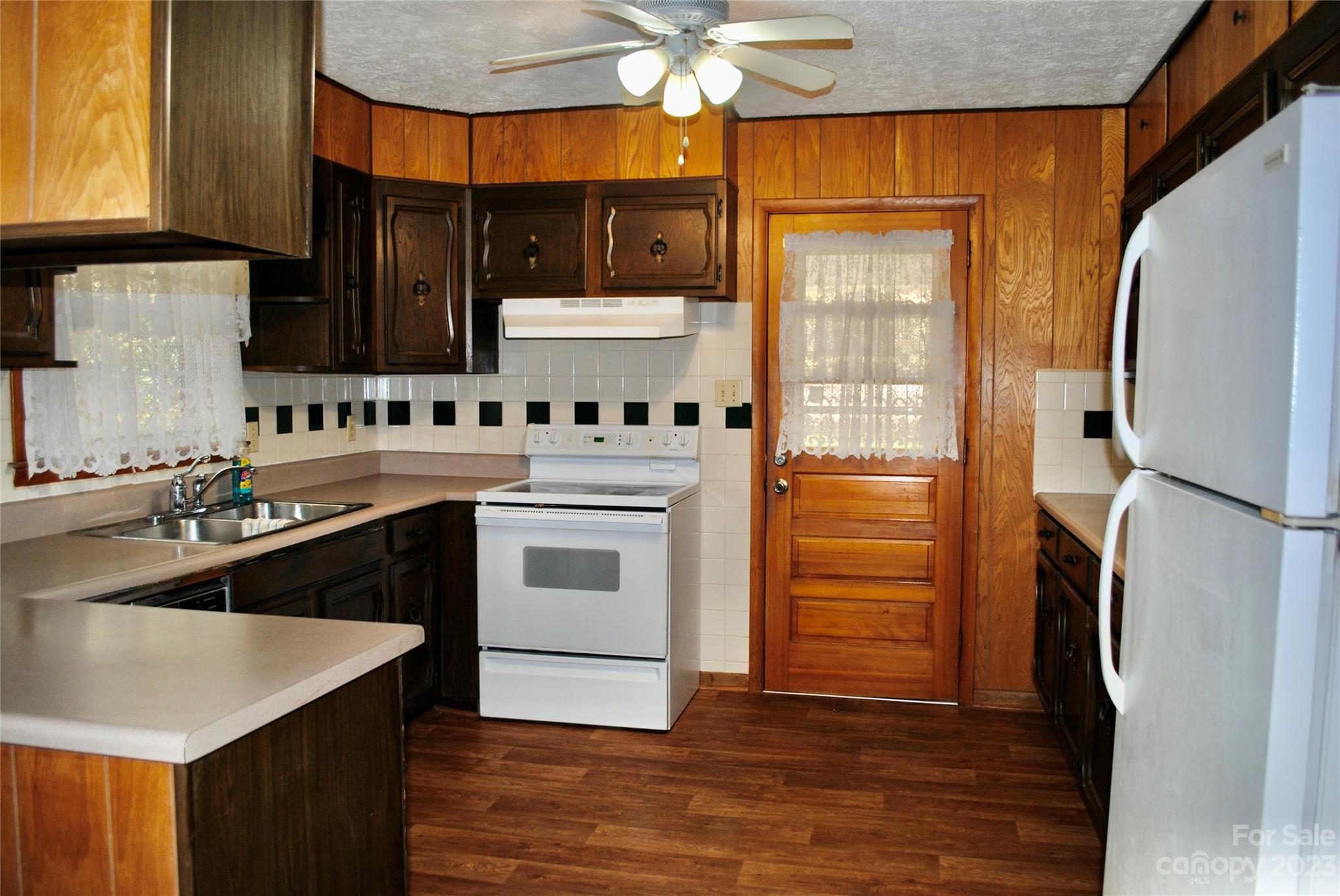 164 Bennett Road Candler, NC 28715 - Photo 6 of 43 Gallery Image 6