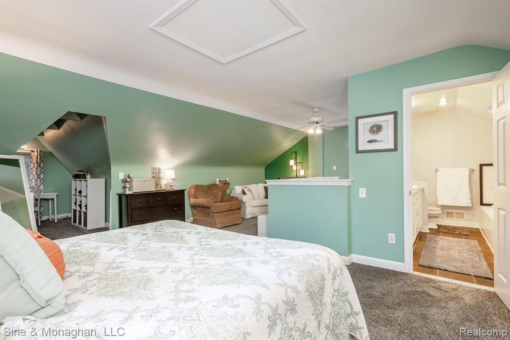1015 Hawthorne Road Grosse Pointe Woods, MI 48236 - Photo 19 of 40
