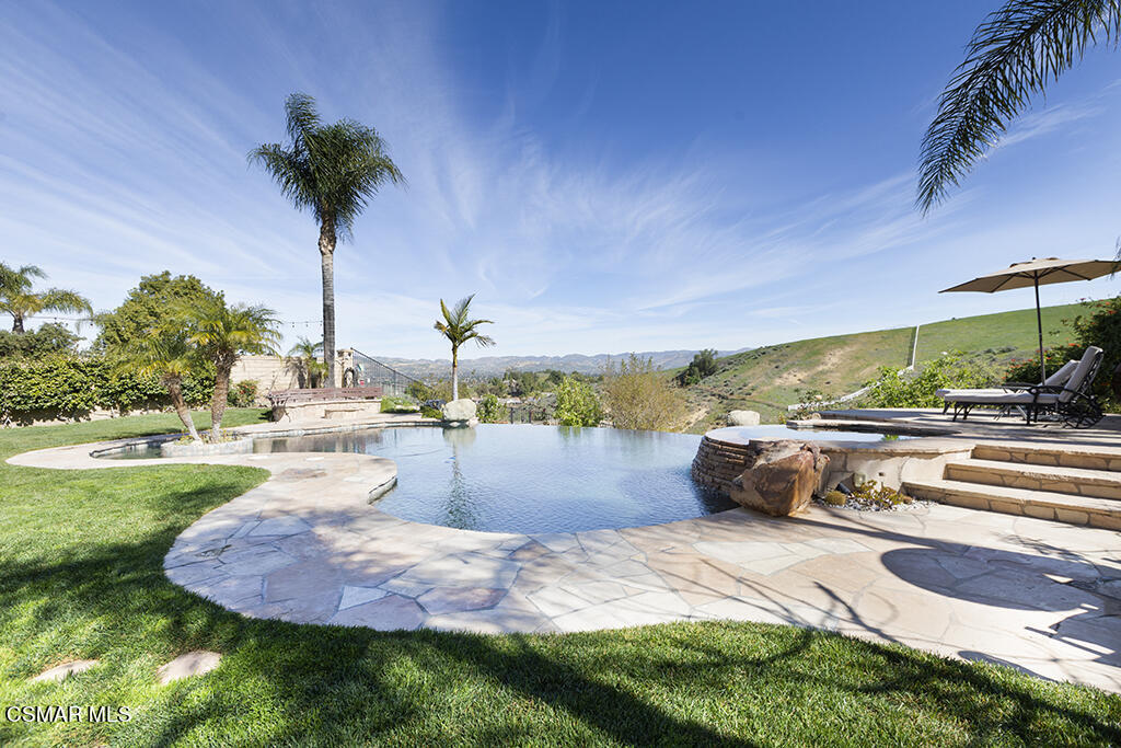 506 Peter Place Simi Valley, CA 93065 - Photo 18 of 100 506 Peter Place-HsHProd- 25