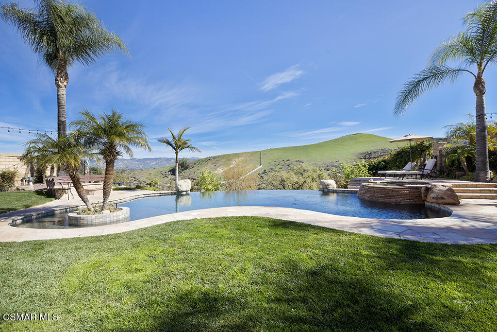 506 Peter Place Simi Valley, CA 93065 - Photo 25 of 100 506 Peter Place-HsHProd- 32