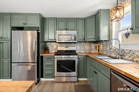 $315,000 | 25 Lead Mine Road, Ashford, CT 06278