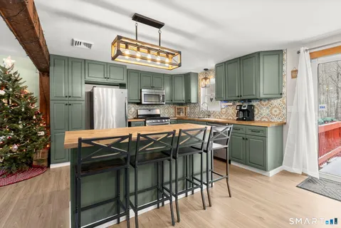 $315,000 | 25 Lead Mine Road, Ashford, CT 06278