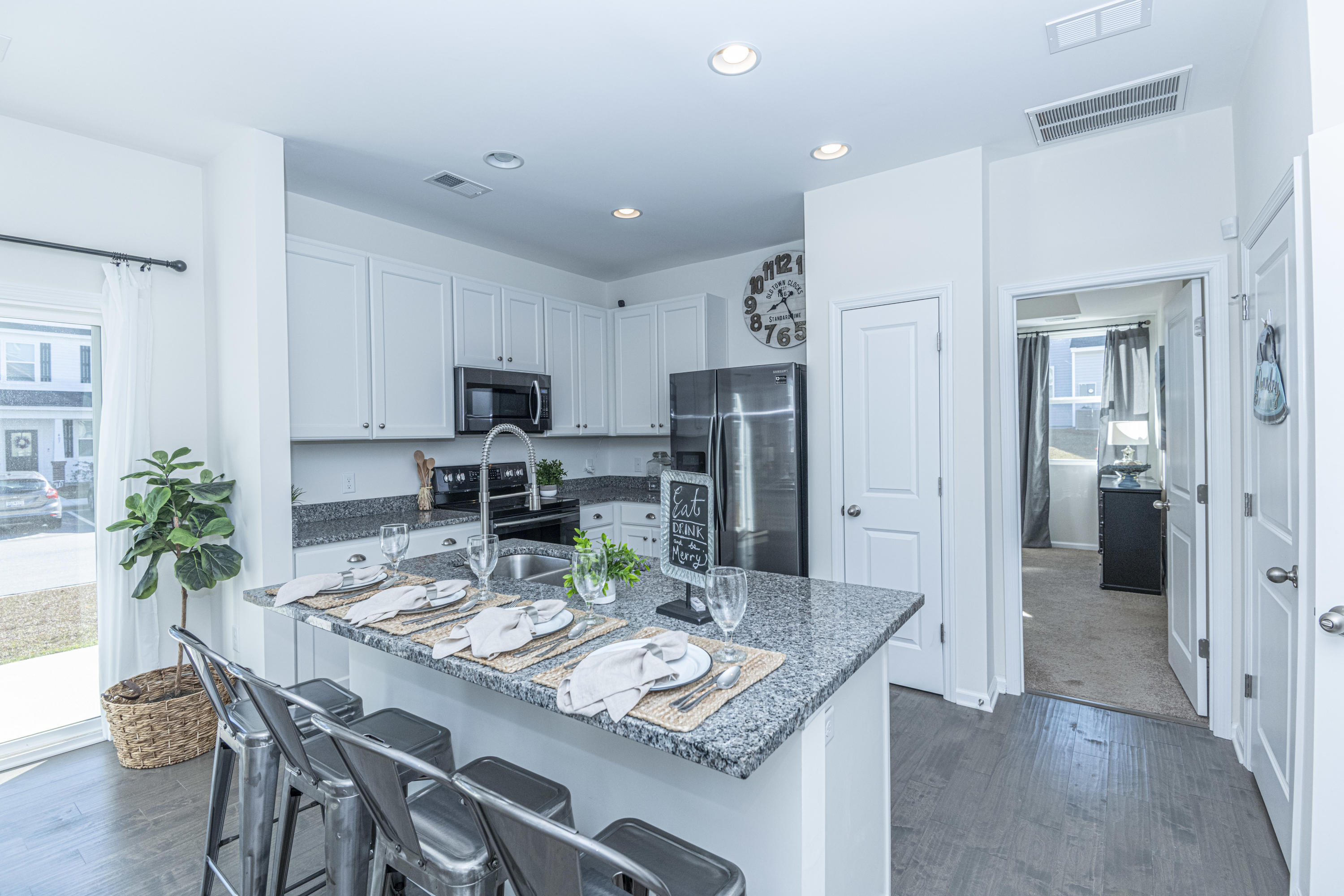 394 Flyway Road, Unit 55 Goose Creek, SC 29445 - Photo 6 of 37 DSC_4031