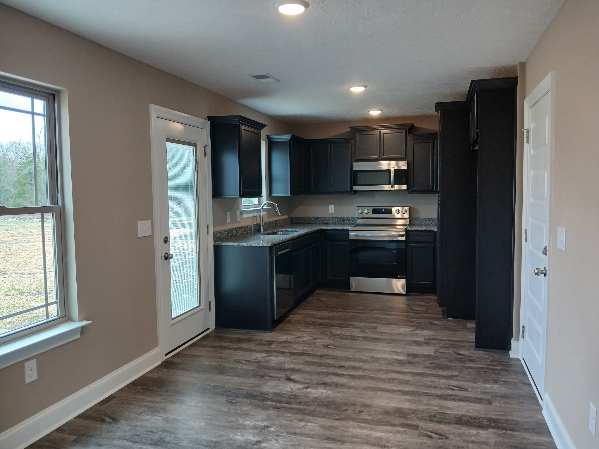 2104 Red Barn Road Christiana, TN 37037 - Photo 8 of 67 Gallery Image 8