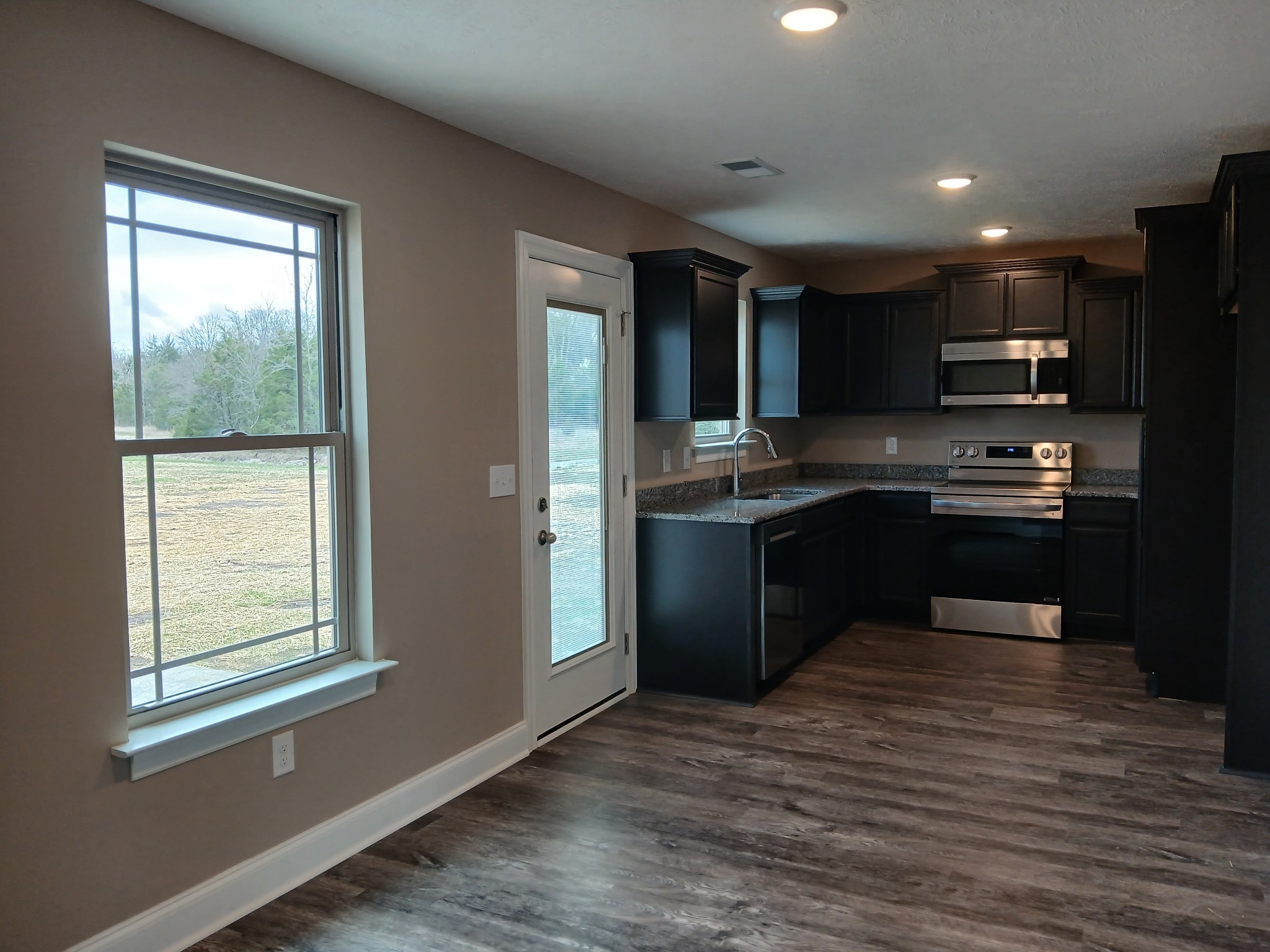 2104 Red Barn Road Christiana, TN 37037 - Photo 10 of 67 Gallery Image 10