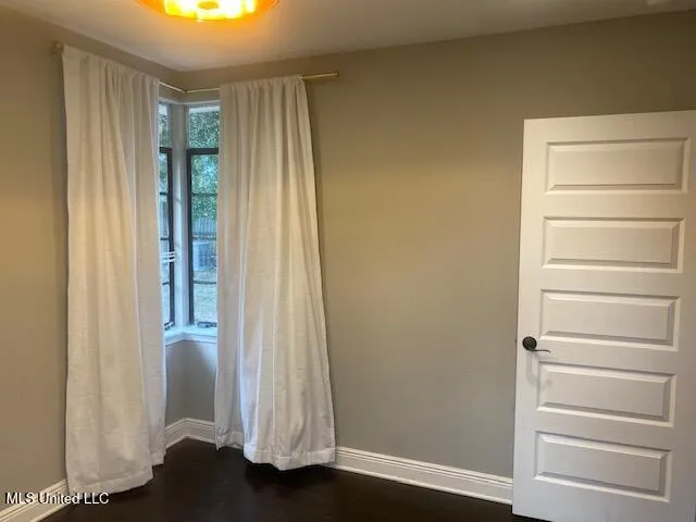 $1,800 | 155 Azalea Drive, Biloxi, MS 39530