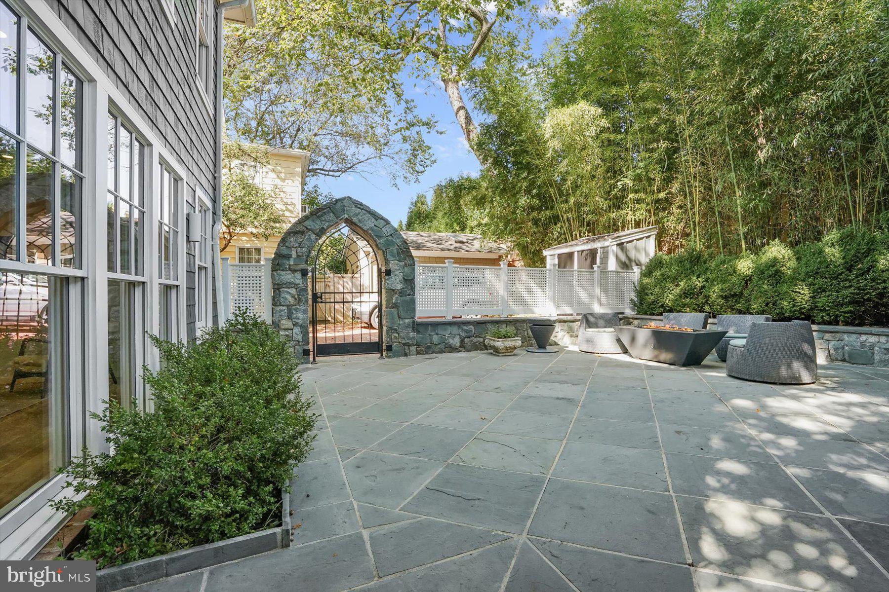 3507 Woodley Road Northwest Washington, DC 20016 - Photo 33 of 37