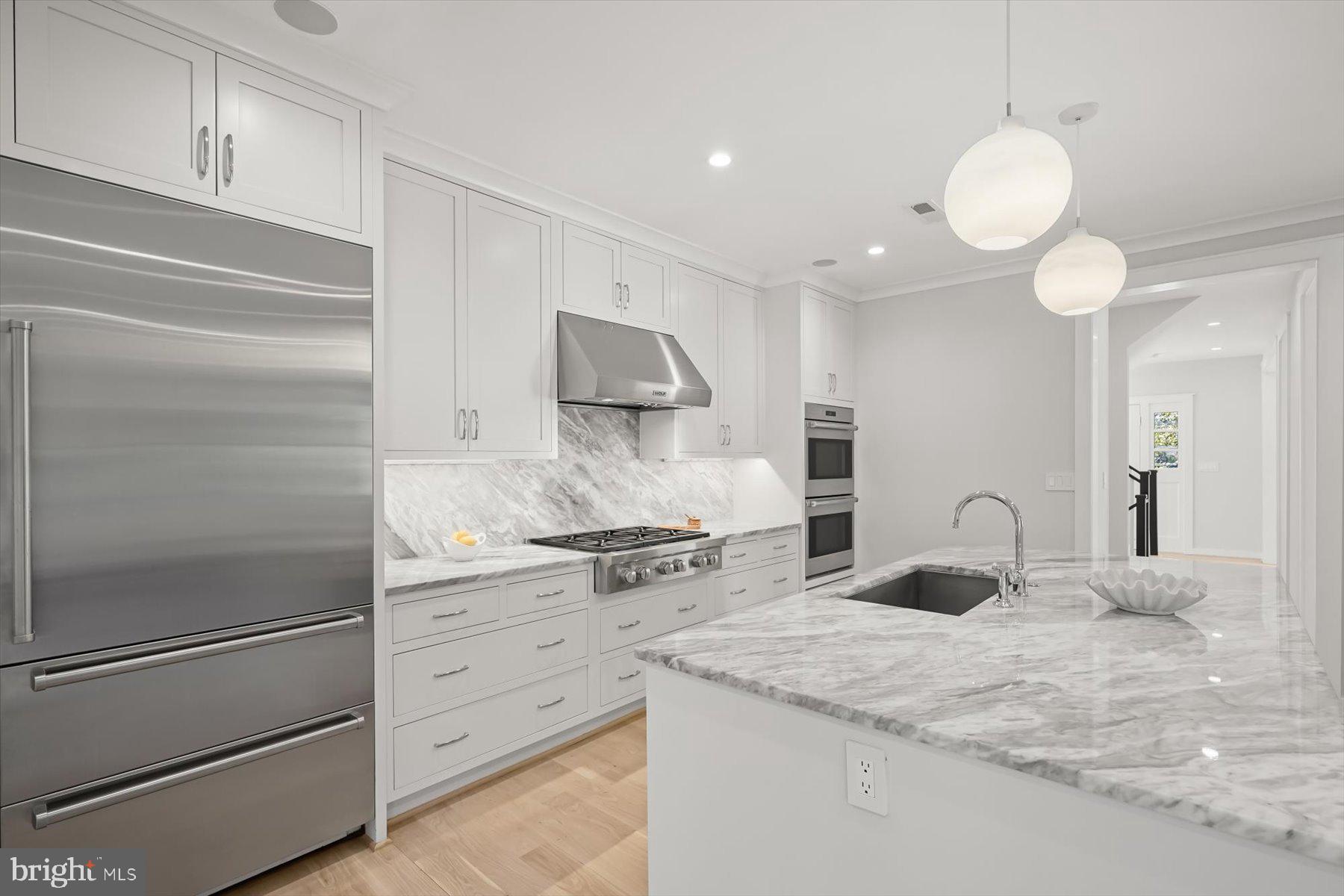 3507 Woodley Road Northwest Washington, DC 20016 - Photo 7 of 35