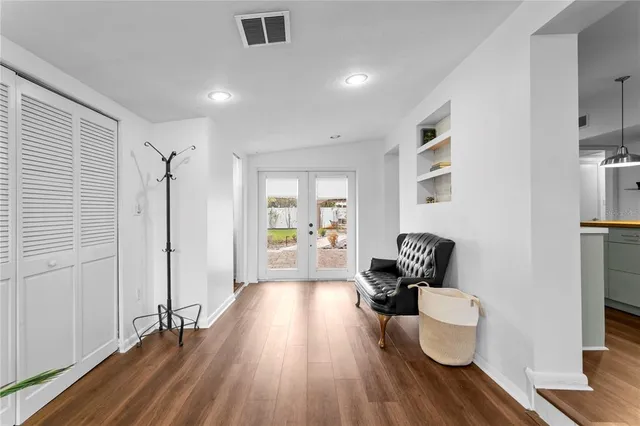 $5,250 | 2407 South Lois Avenue, Tampa, FL 33629