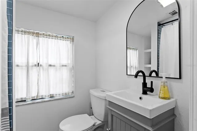 $5,250 | 2407 South Lois Avenue, Tampa, FL 33629