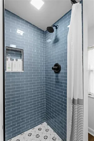 $5,250 | 2407 South Lois Avenue, Tampa, FL 33629